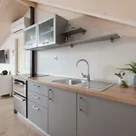 Seafront Center Fyaka Apartment Makarska
