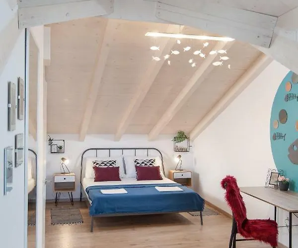 Seafront Center Fyaka *