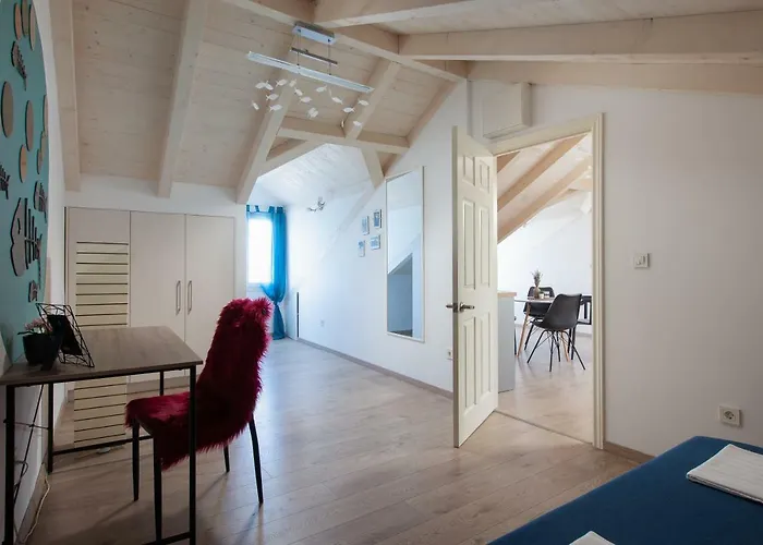 Seafront Center Fyaka *