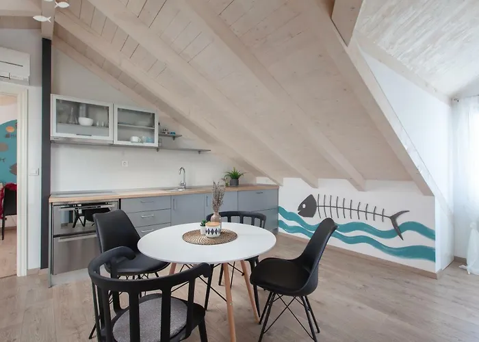 Seafront Center Fyaka Makarska